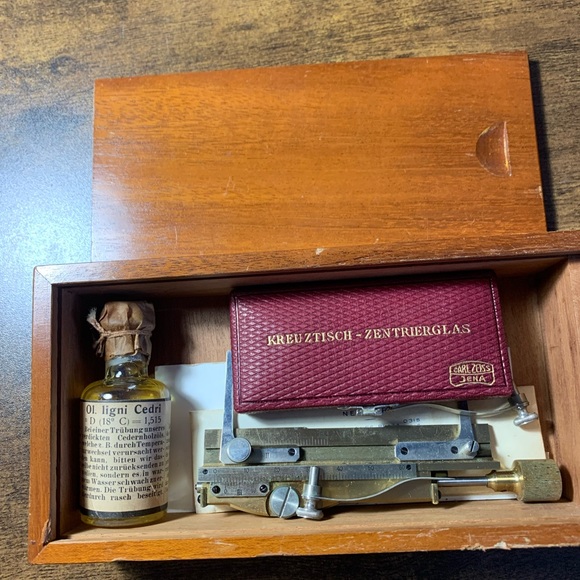 Early 1900's Compound Microscope With Box Key by R. Winkel, Göttingen, Nr. 95977 - Picture 3 of 10